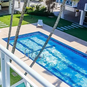 Apartamento Apto A 70 Metros Da Praia, Piscina, 03 Ar Condicionados, Vaga De Garagem, Florianópolis